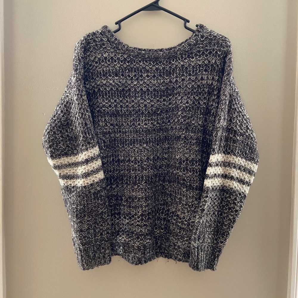 Jessica Simpson Sweater